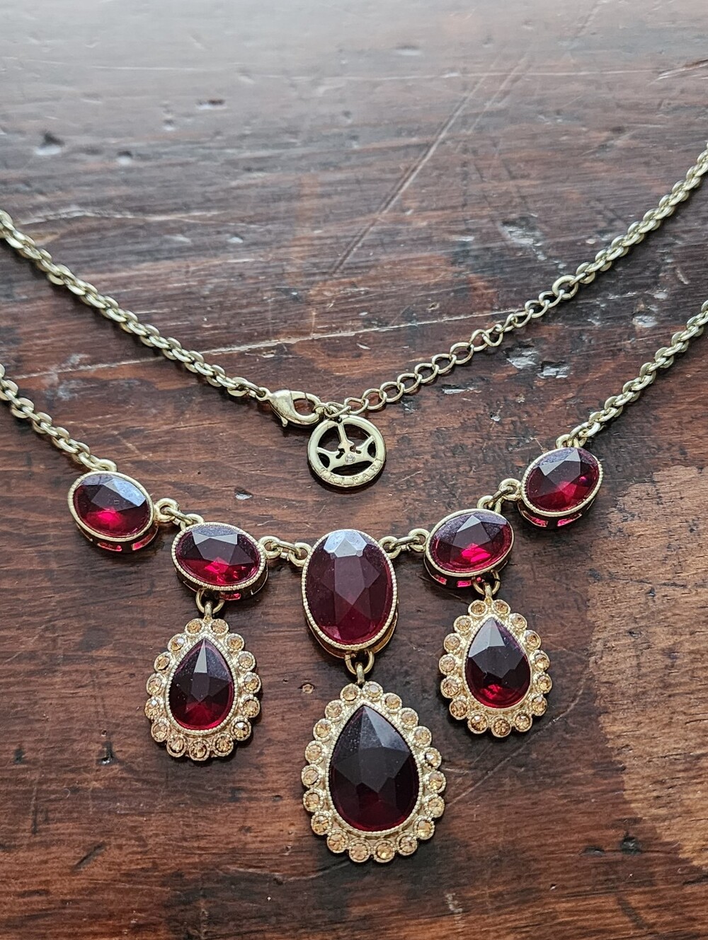 Vintage Crown Trifari Ruby Red Pink Stone Bib Necklace Royal Gold Tone 18 Inch